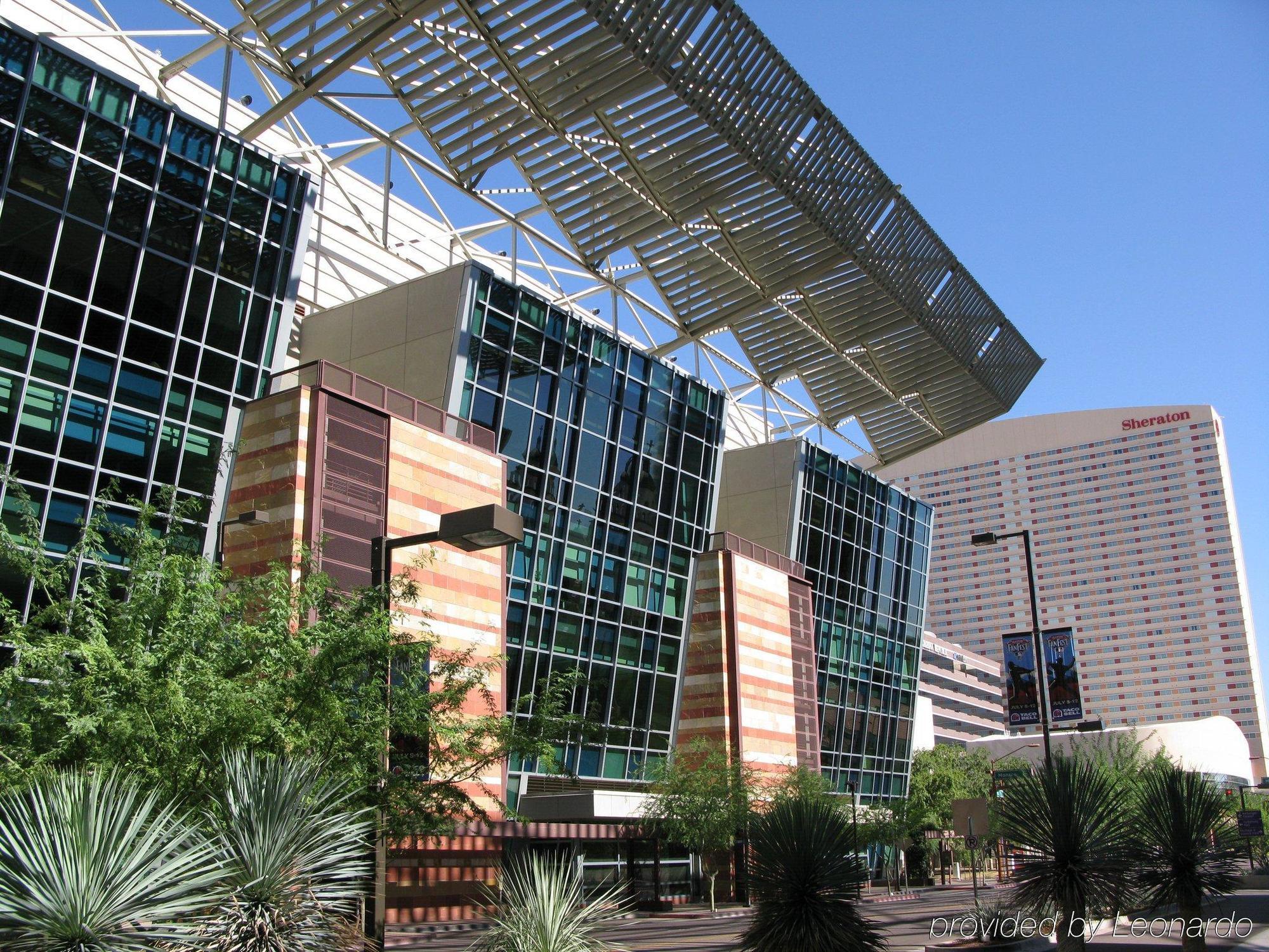 Hampton Inn Phoenix - Biltmore Eksteriør bilde